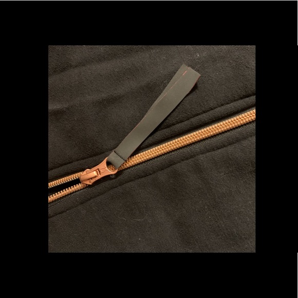 Lululemon Departure Vest - Rose Gold Hardware - Picture 7 of 7